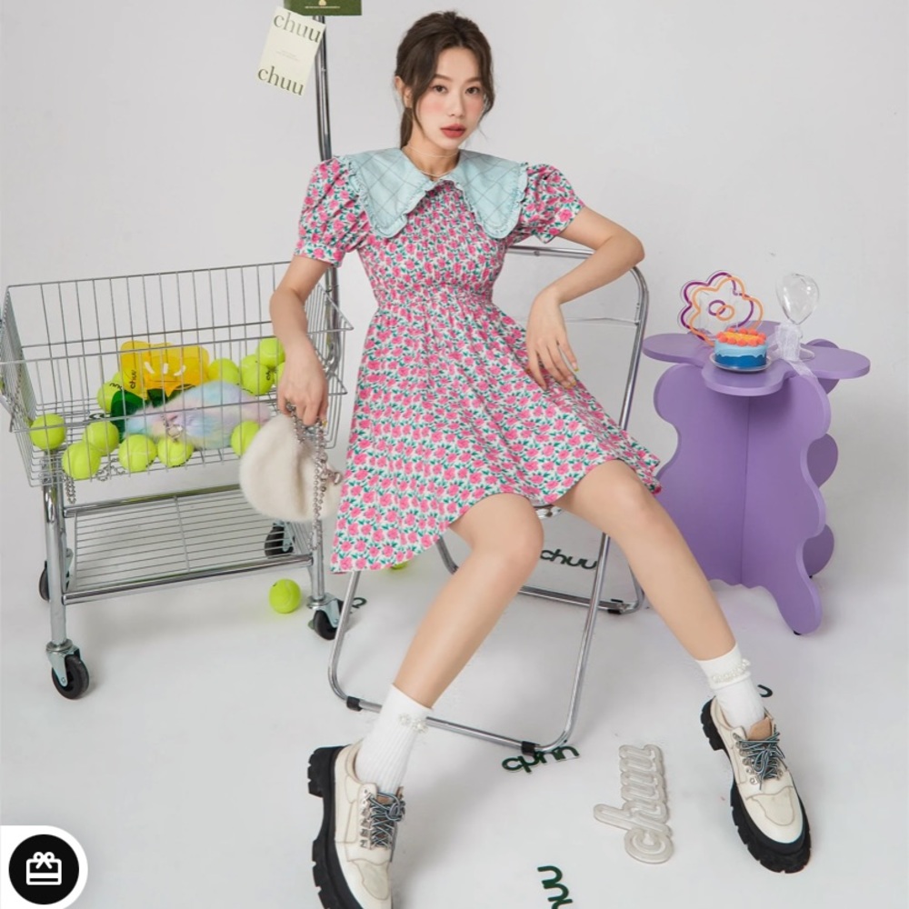 CHUU Pink and Blue Floral Puff Sleeve Dress